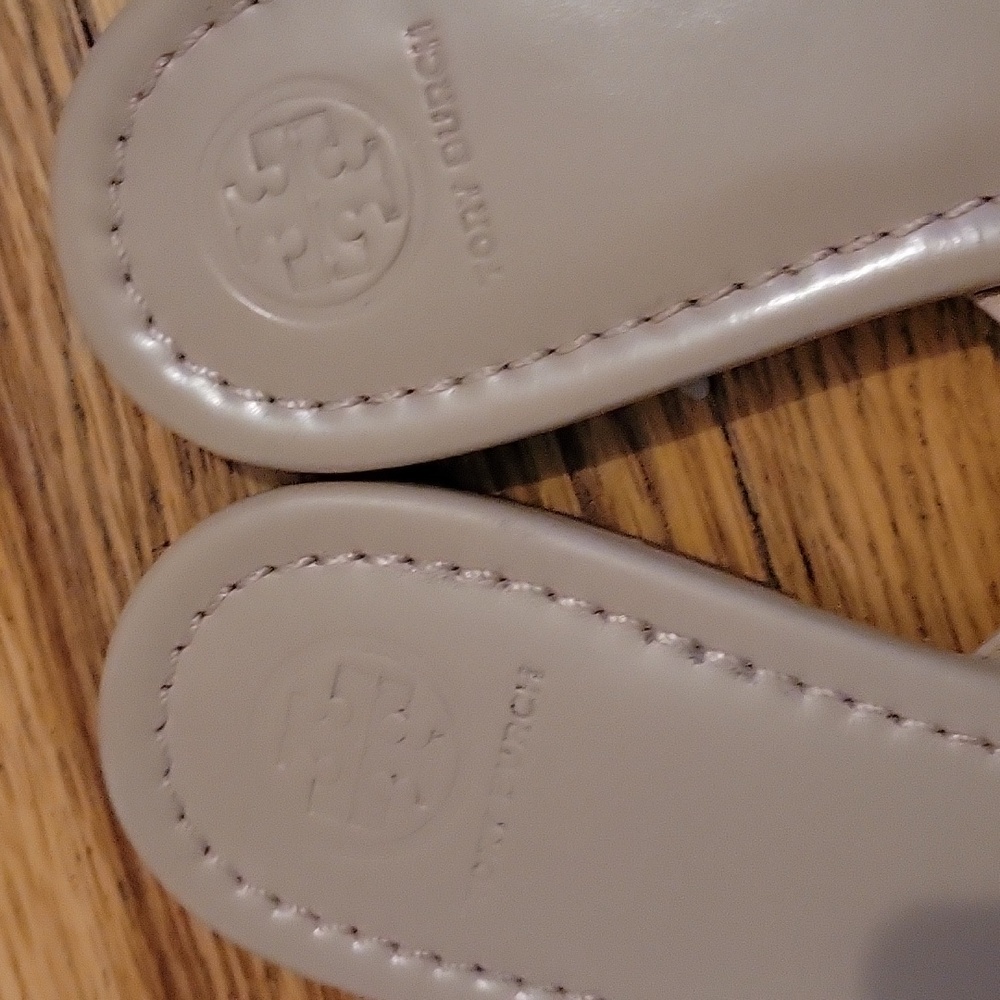 Torry Burch Miller Sandals. - Picture 9 of 17